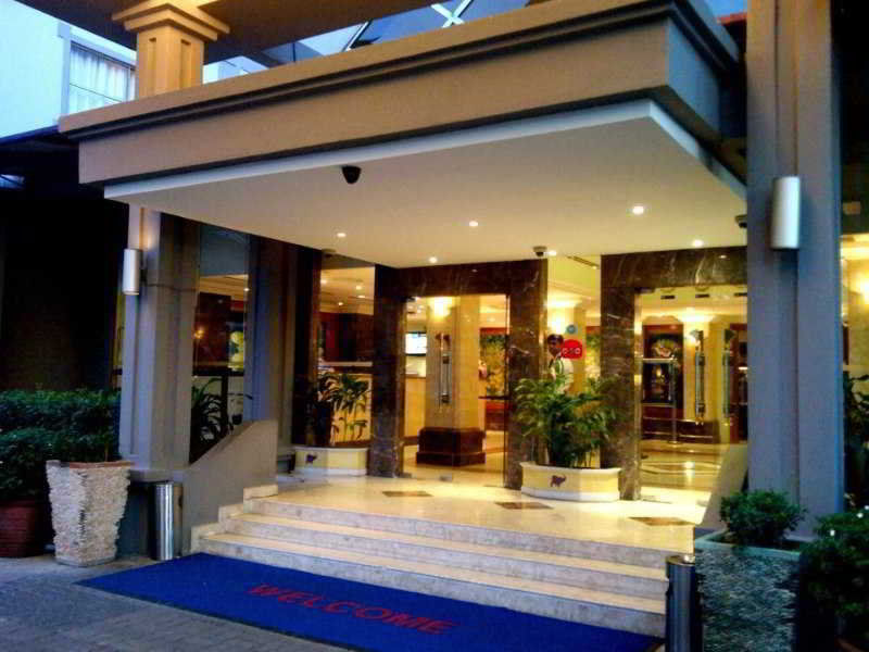 Kuala Lumpur International Hotel Exterior foto